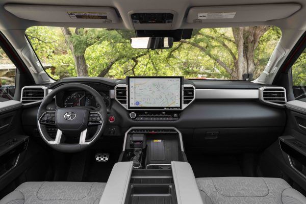 22ToyotaTundraInterior.jpg
